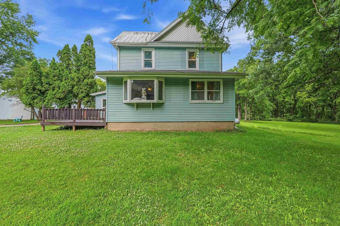 House in Columbus, Wisconsin, United States 4 - 18468829