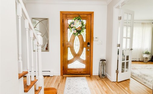 House in Nesconset, New York, United States 1