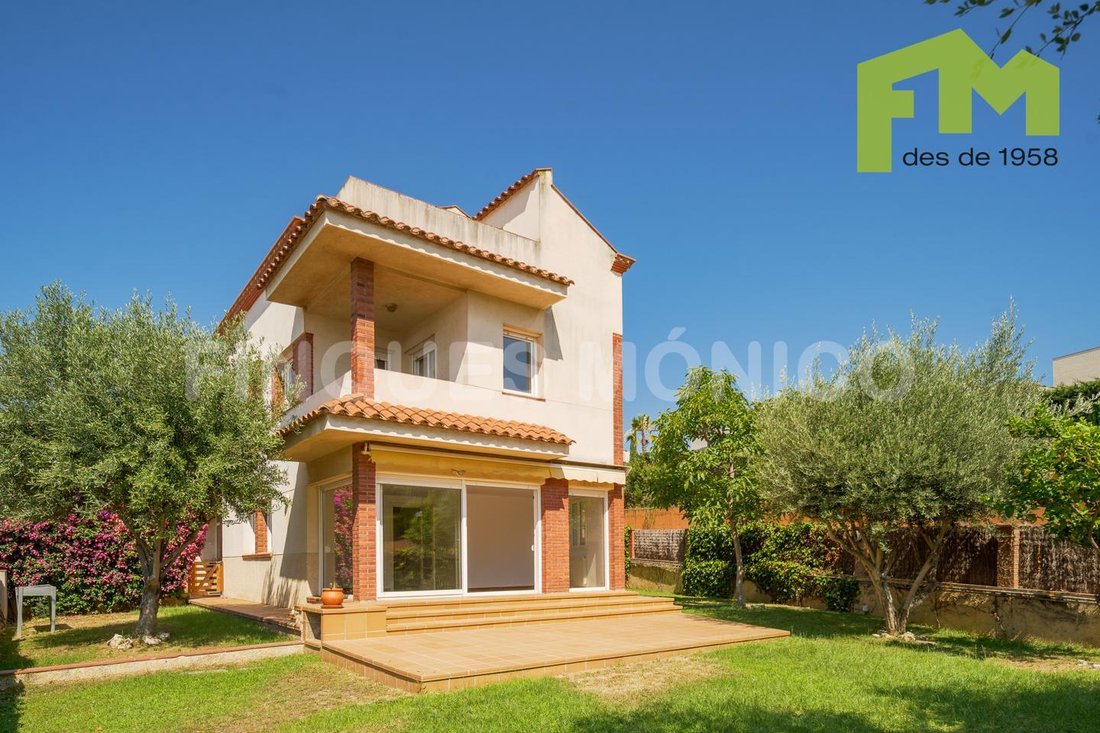 Villa in Teia, Catalonia, Spain 1 - 18460557
