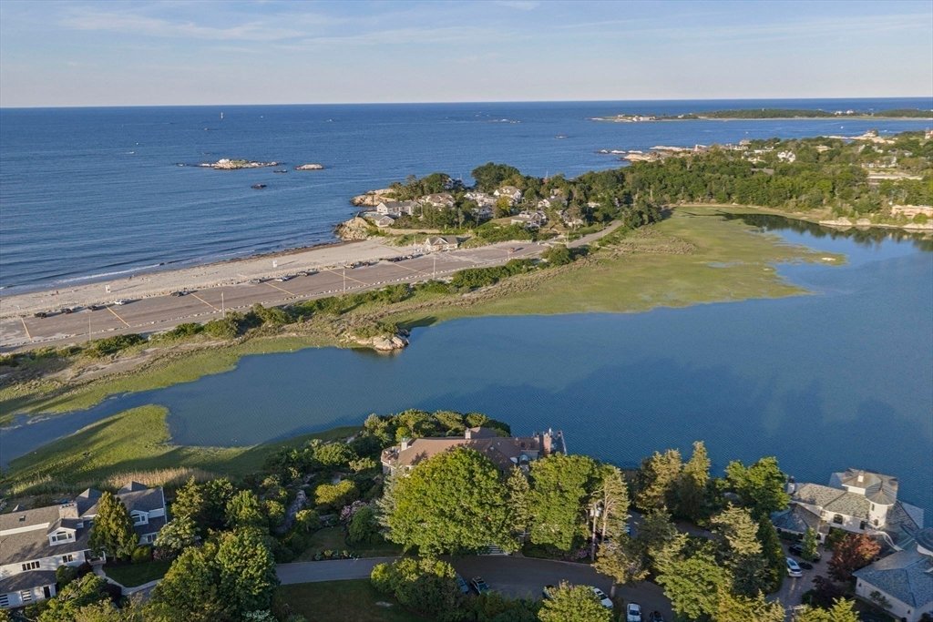 Condo in Cohasset, Massachusetts, United States 1 - 18198992