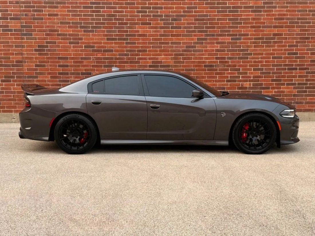 Sedan in Crystal Lake, IL, United States 4 - 18457518