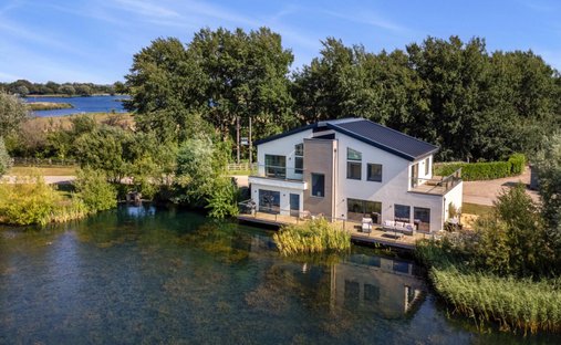House in Gloucestershire, England 1