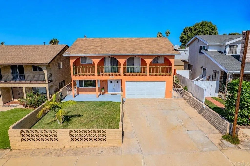 Imperial Beach, California, United States 1 - 18468580
