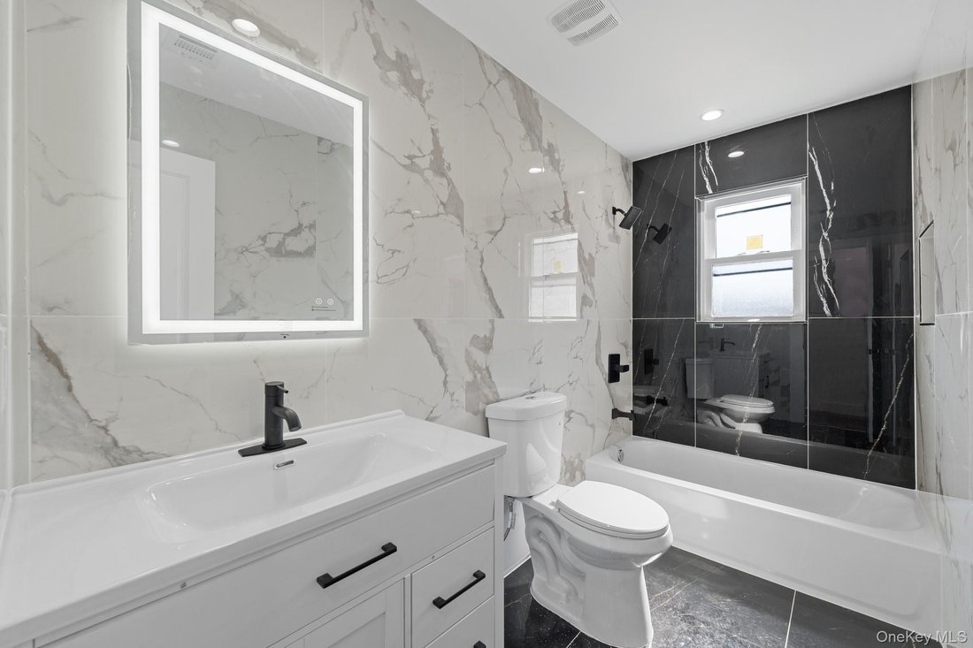 House in New York, New York, United States 5 - 18458644
