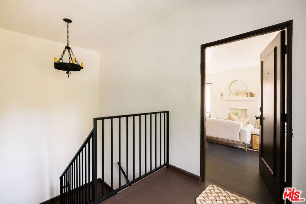 House in Los Angeles, California, United States 4 - 18459097