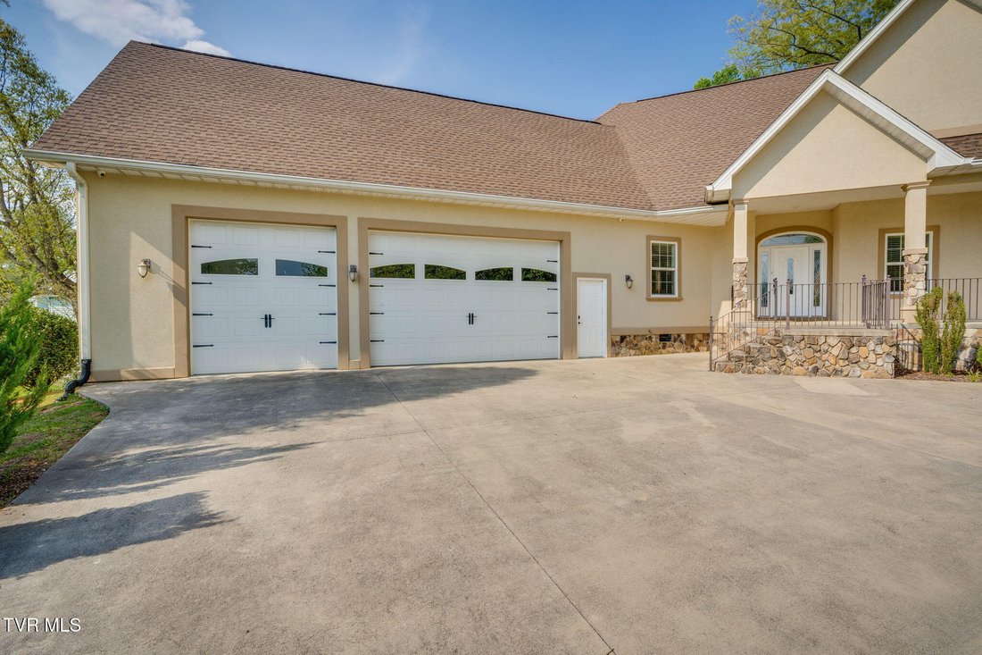 House in Elizabethton, Tennessee, United States 3 - 18460034