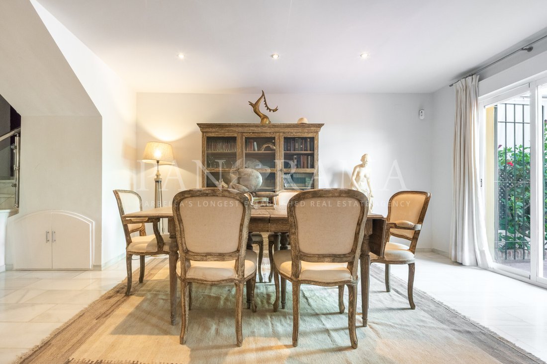 Townhouse in Golden Mile, Andalusia, Spain 5 - 18456275