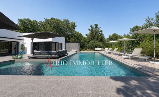Villa in Nord, La Gaude, France 1