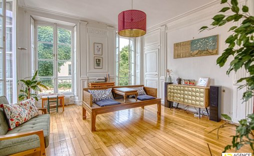 Appartement à Domaine National du Château, Versailles, France 1
