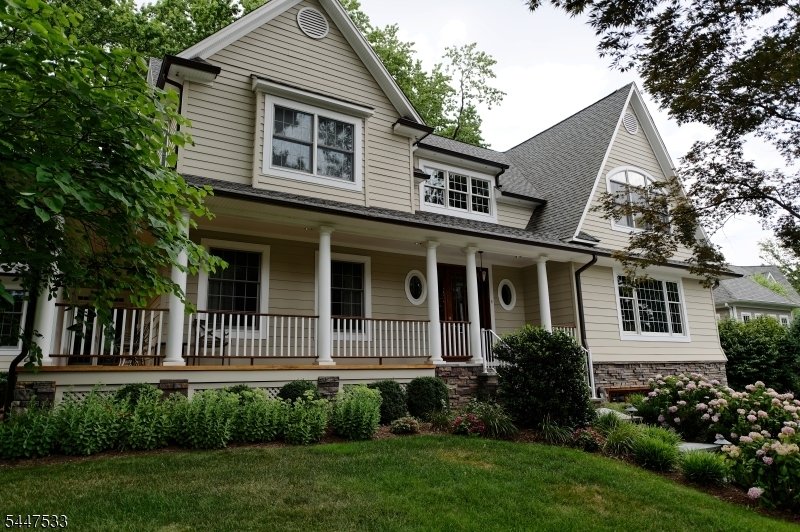 House in Metuchen, New Jersey, United States 3 - 18460026