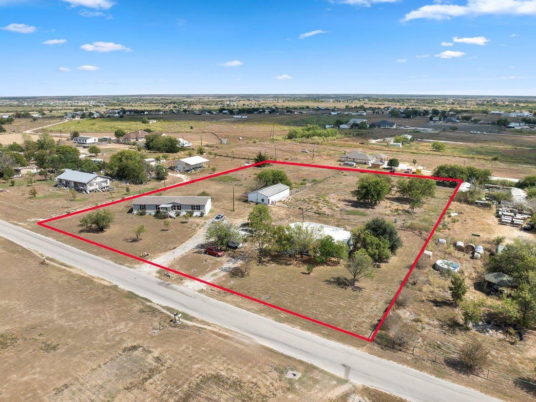 Coupland, Texas, United States 1 - 17665637