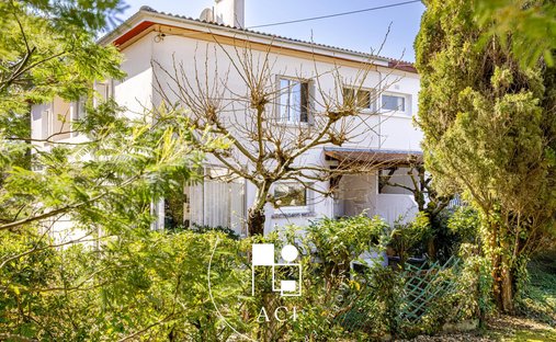 House in Aiguillon, Arcachon, France 1
