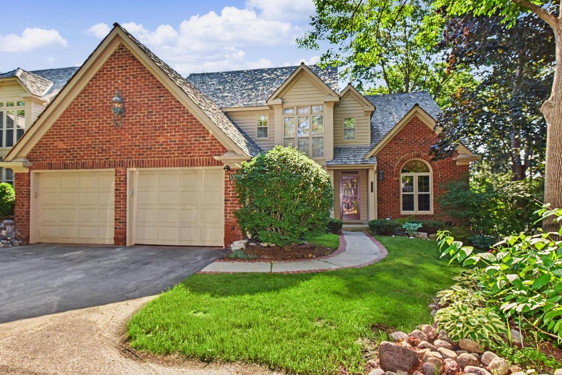 Condo in Elm Grove, Wisconsin, United States 2 - 18463800