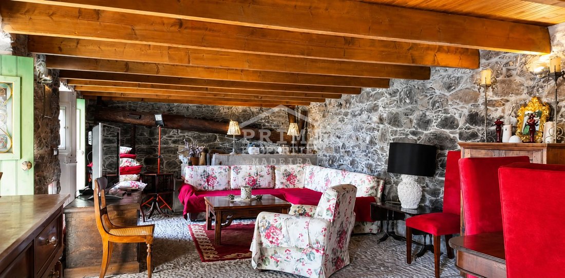 Villa in Estreito da Calheta, Madeira, Portugal 2 - 18221356