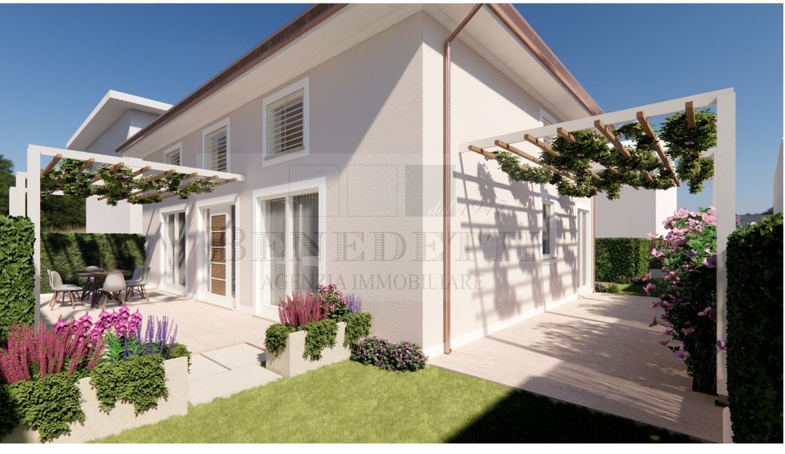 Villa in Camaiore, Tuscany, Italy 1 - 18468005