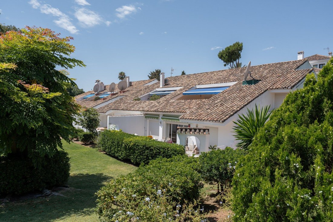 Apartment in Puerto Banus, Marbella, Spain 1 - 18465605