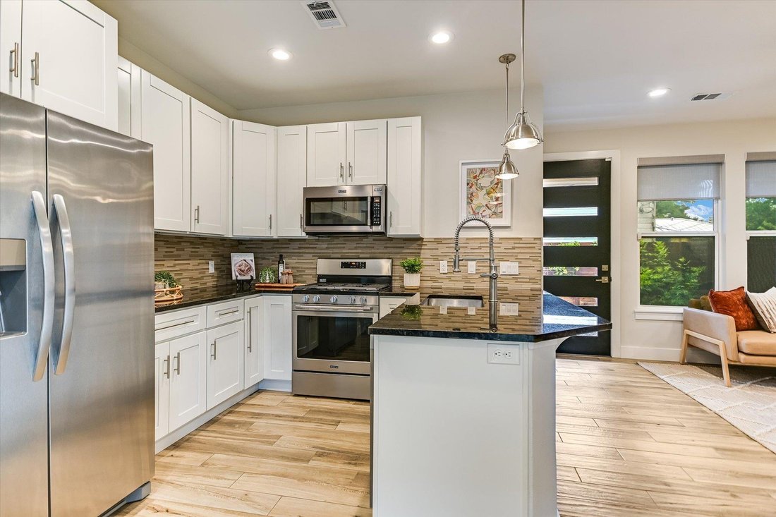 House in Austin, Texas, United States 4 - 18463812