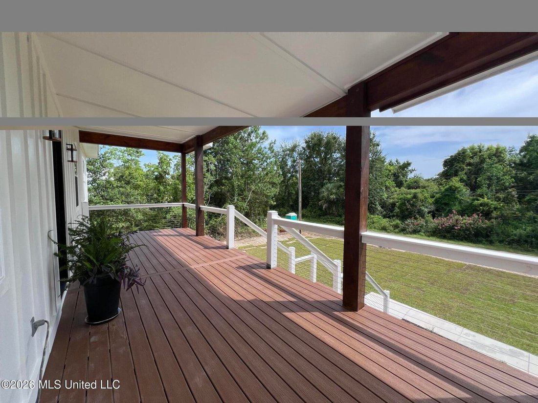 House in Waveland, Mississippi, United States 5 - 18459035