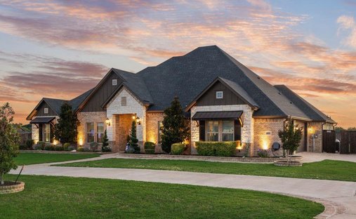 House in Midlothian, Texas, United States 1
