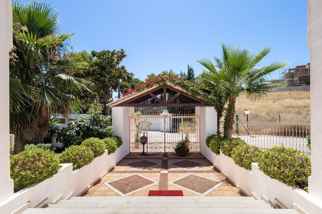 Villa in Estepona, Andalusia, Spain 5 - 18466485