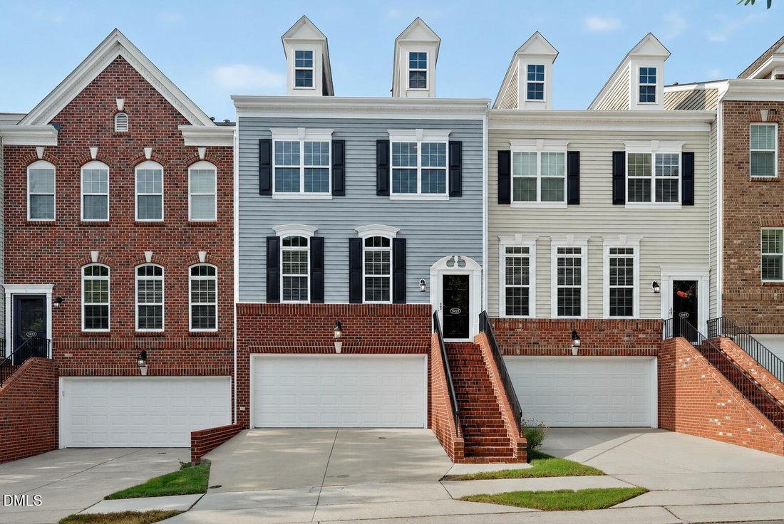 Townhouse in Raleigh, North Carolina, United States 1 - 18464089