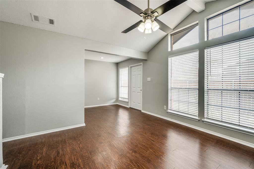 Arlington, Texas, United States 2 - 18460317
