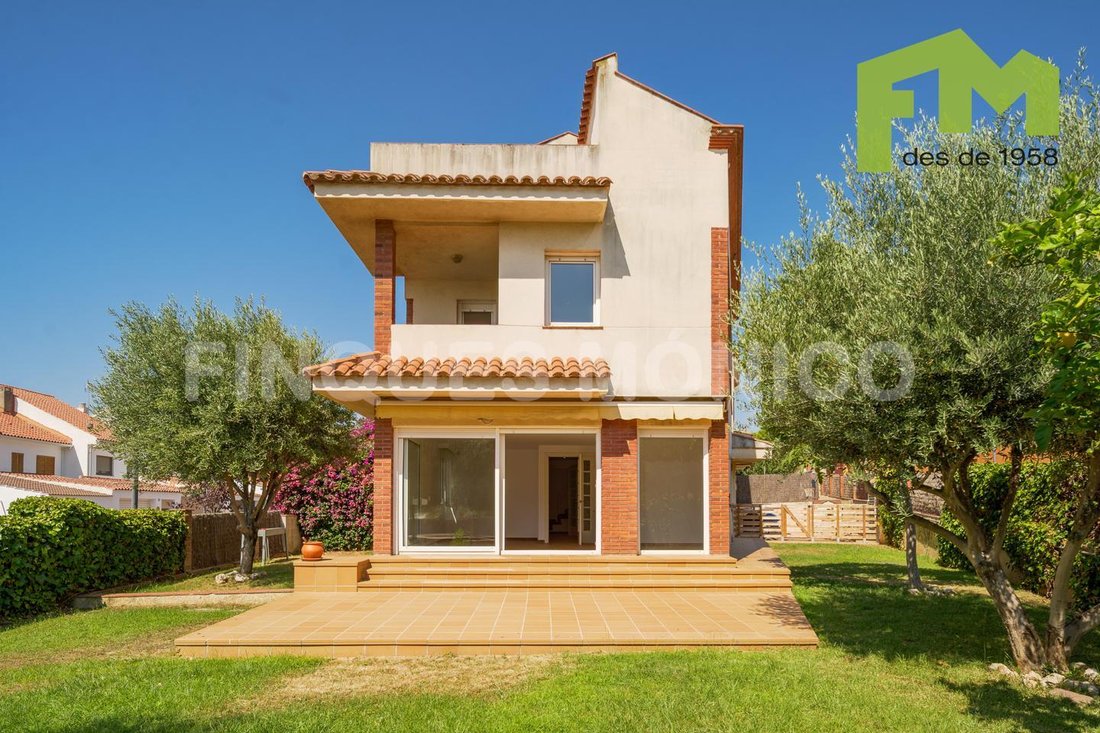 Villa in Teia, Catalonia, Spain 2 - 18460557