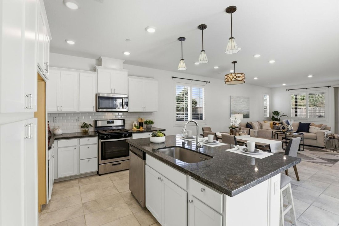 House in Gilroy, California, United States 3 - 18458827