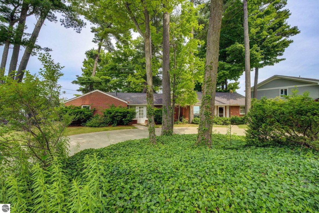 House in Garfield Township, Michigan, United States 5 - 18465163