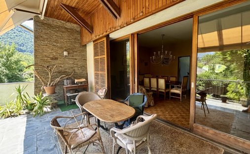 House in Bagnères-de-Luchon, Occitania, France 1