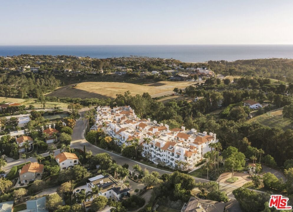 Condo in Malibu, California, United States 5 - 18462433