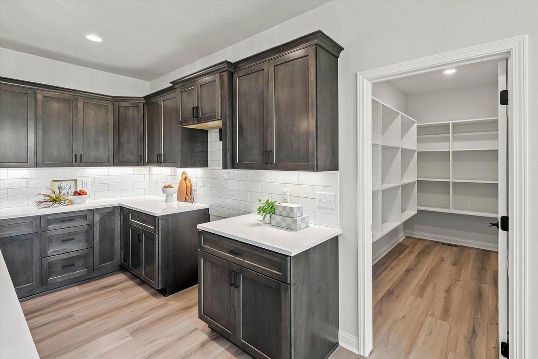 House in Menomonee Falls, Wisconsin, United States 4 - 17787149