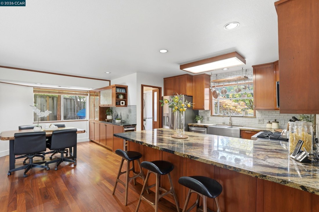 House in Pleasant Hill, California, United States 4 - 18466899