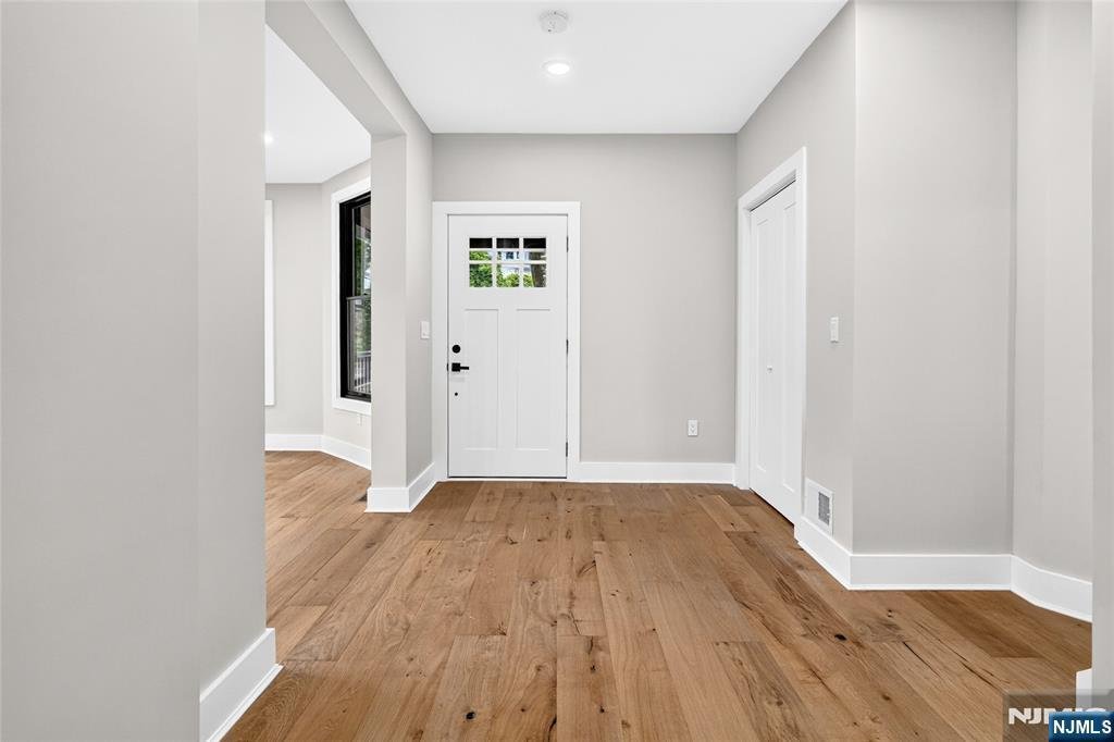 House in Teaneck, New Jersey, United States 5 - 18459972