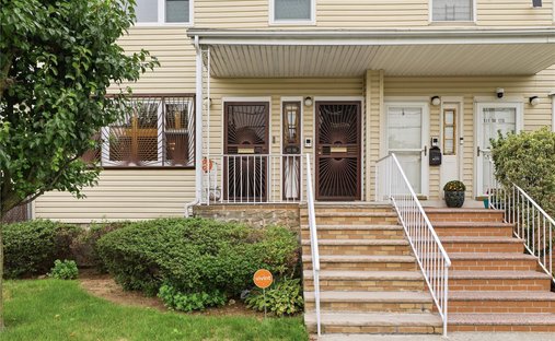 House in New York, New York, United States 1
