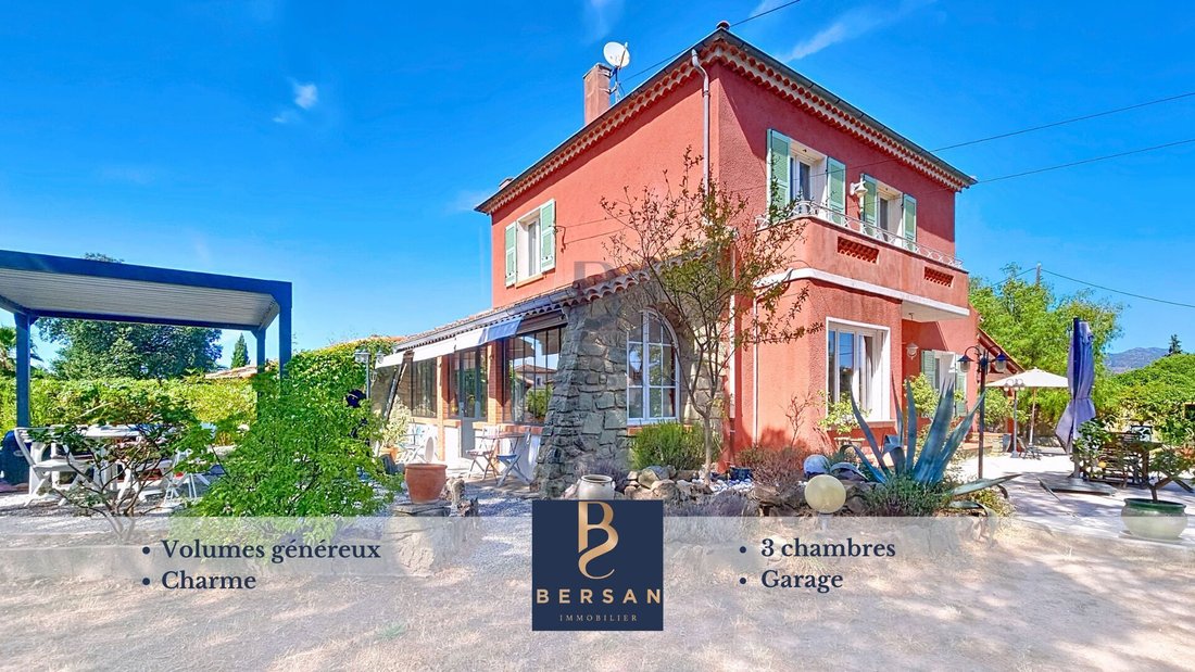 Villa in Exterieurs, Frejus, France 1 - 18456896