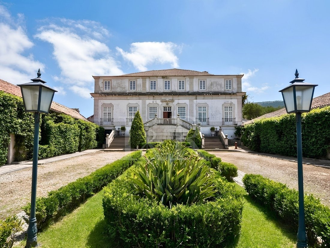 Finca in Maxial, Lisbon, Portugal 1 - 18456653