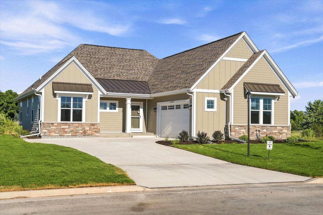 House in Menomonee Falls, Wisconsin, United States 1 - 17787149