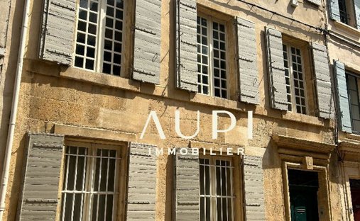 House in Arles, Provence-Alpes-Côte d'Azur, France 1