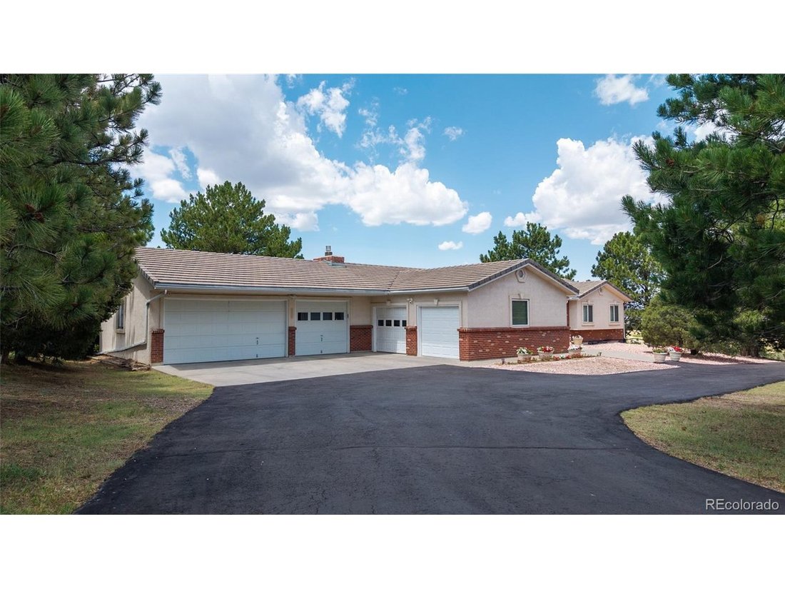House in Aurora, Colorado, United States 4 - 18459008