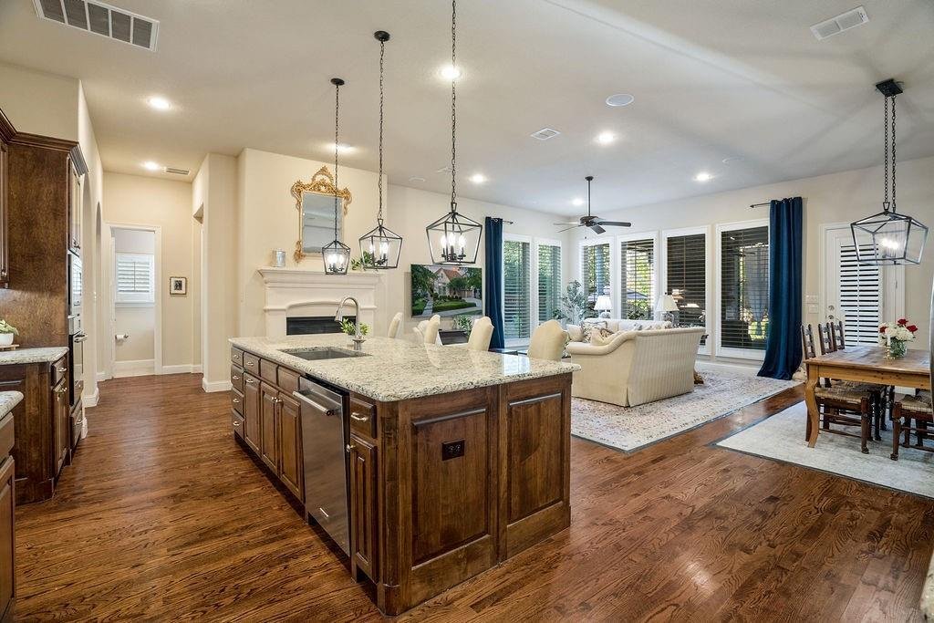 House in Frisco, Texas, United States 5 - 18467759