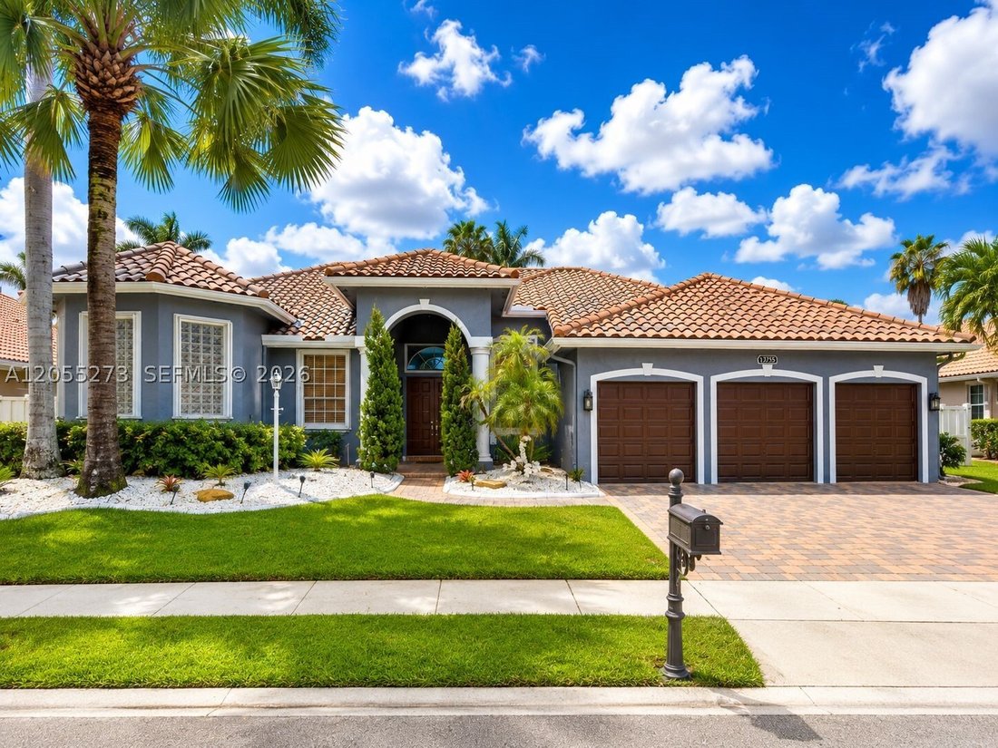 House in Pembroke Pines, Florida, United States 2 - 18459423