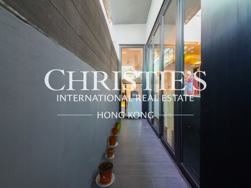 Apartment in Hong Kong, Hong Kong 2 - 18466922