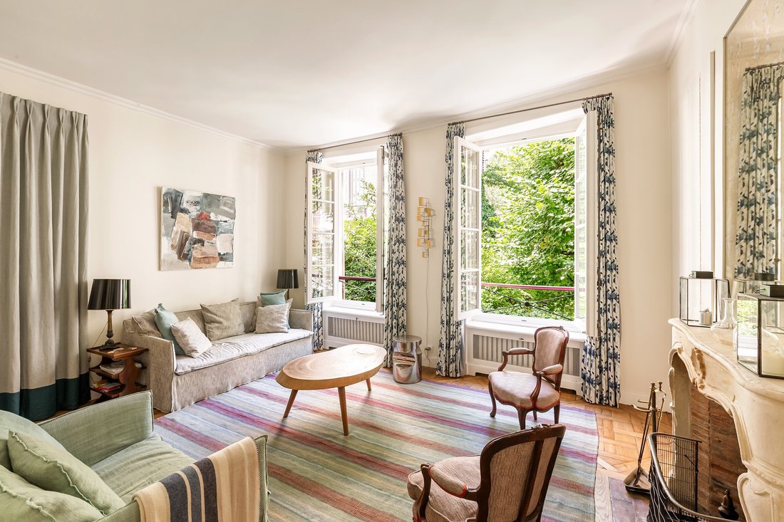 Apartment in Invalides, Paris 7e Arrondissement, Paris 3 - 18461826