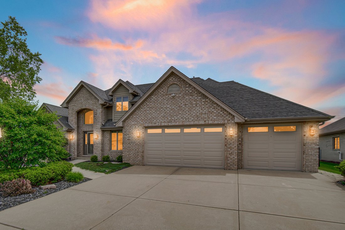 House in Orland Park, Illinois, United States 2 - 18459964
