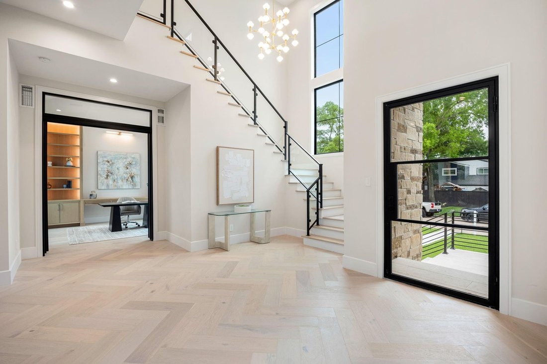 House in Houston, Texas, United States 5 - 18465709