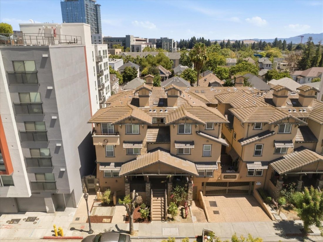 Condo in San Jose, California, United States 2 - 18466815