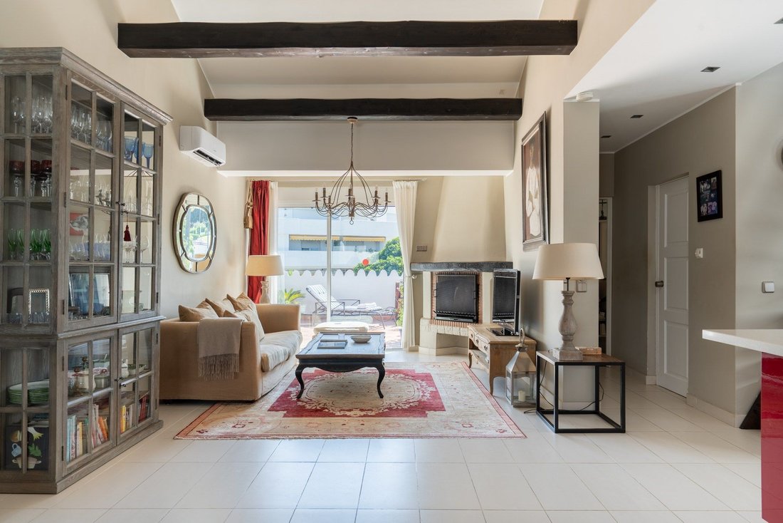 Apartment in Puerto Banus, Marbella, Spain 4 - 18465605