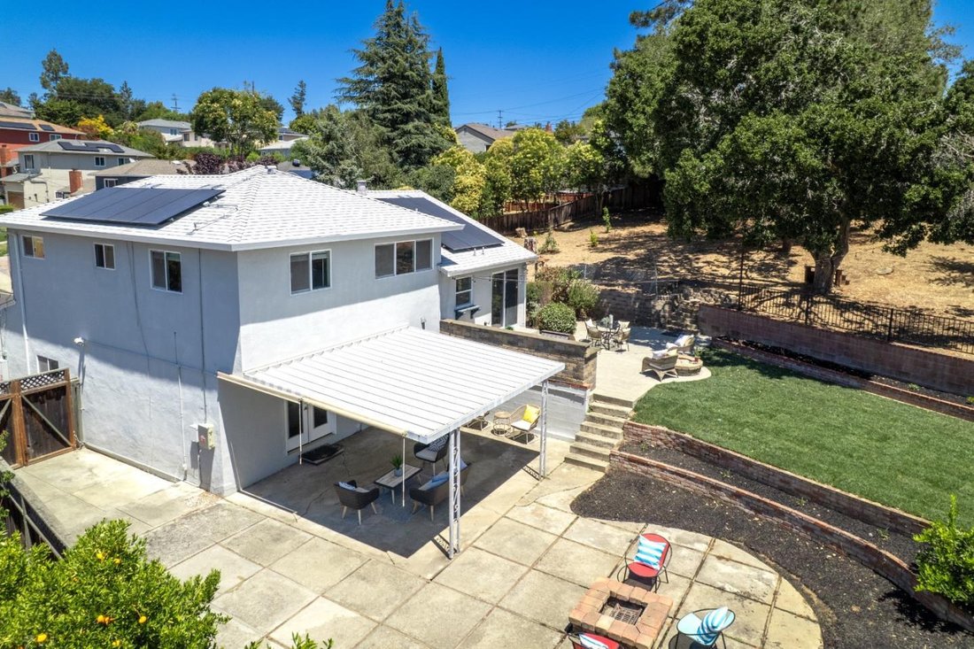House in Castro Valley, California, United States 4 - 18463617