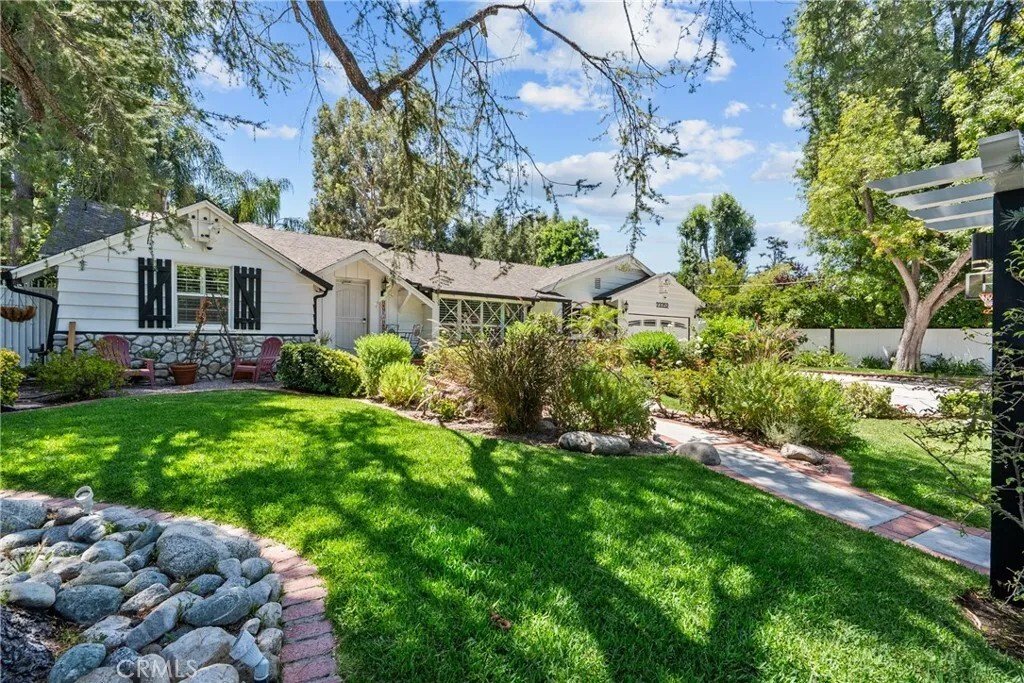 House in Los Angeles, California, United States 3 - 18459016